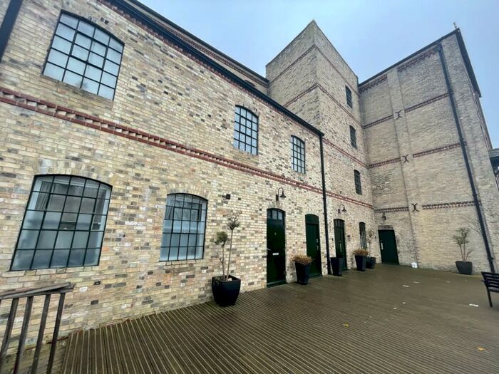 2 Bedroom Flat To Rent In Mill Park Gardens, Mill Street, Mildenhall, IP28