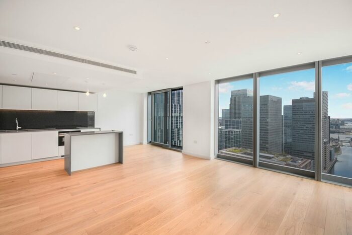 2 Bedroom Flat To Rent In Landmark Pinnacle, Marsh Wall, E14