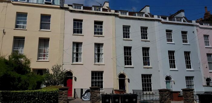1 Bedroom Flat To Rent In Meridian Place, Bristol, BS8