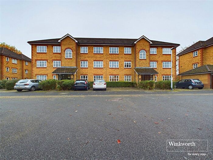 2 Bedroom Flat To Rent In Elliotts Way, Caversham, Reading, Berkshire, RG4