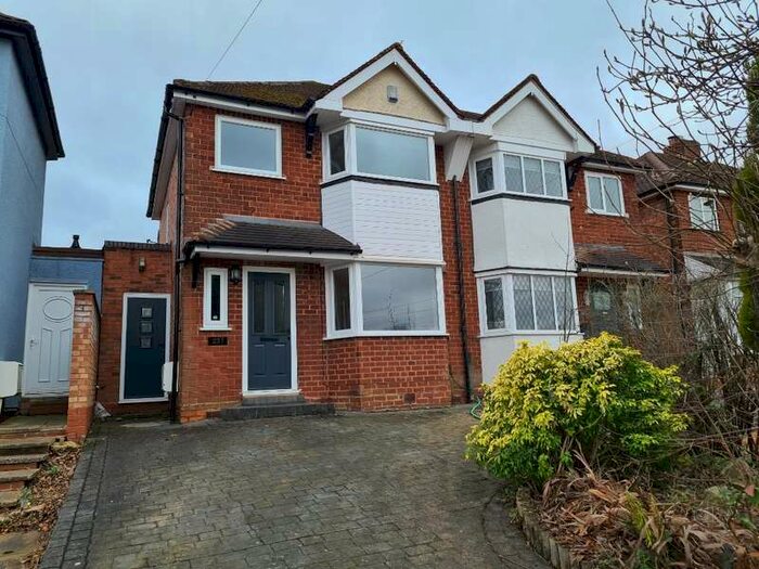 3 Bedroom Semi-Detached House To Rent In Clarence Road Four Oaks, Sutton Coldfield, B74