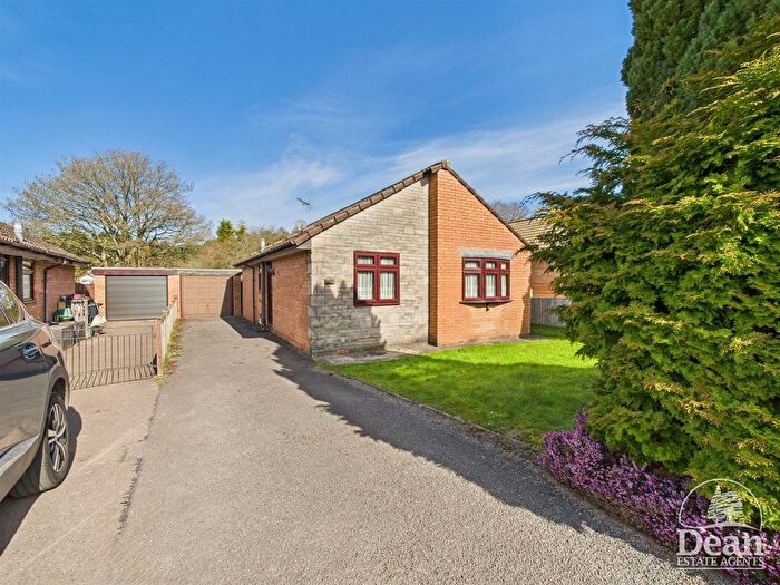 2 Bedroom Detached Bungalow For Sale In High Delf Way, Whitecroft, Lydney, GL15