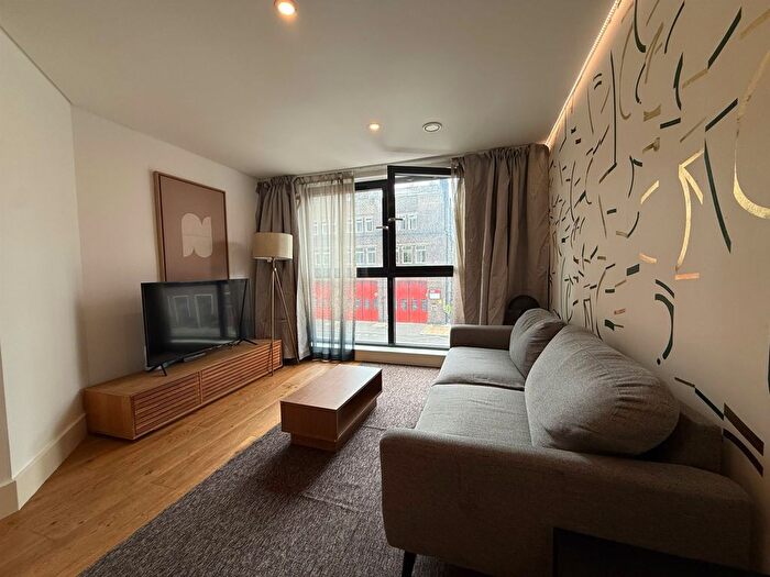 1 Bedroom Flat To Rent In Commercial Road, Aldgate East, E1