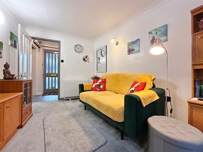 1 Bedroom Flat For Sale In Bolton Street, Brixham, TQ5