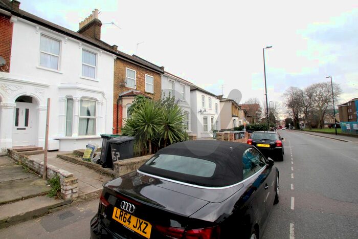 5 Bedroom Terraced House To Rent In West Green Road, Seven Sisters, N15