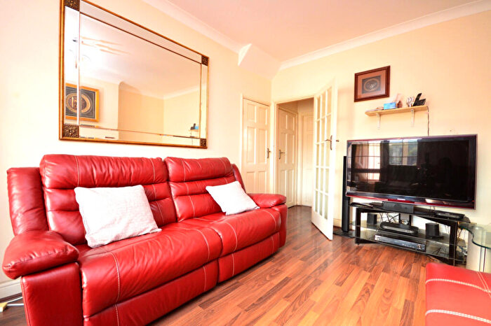 3 Bedroom Cottage To Rent In Hesperus Crescent, Isle Of Dogs, E14