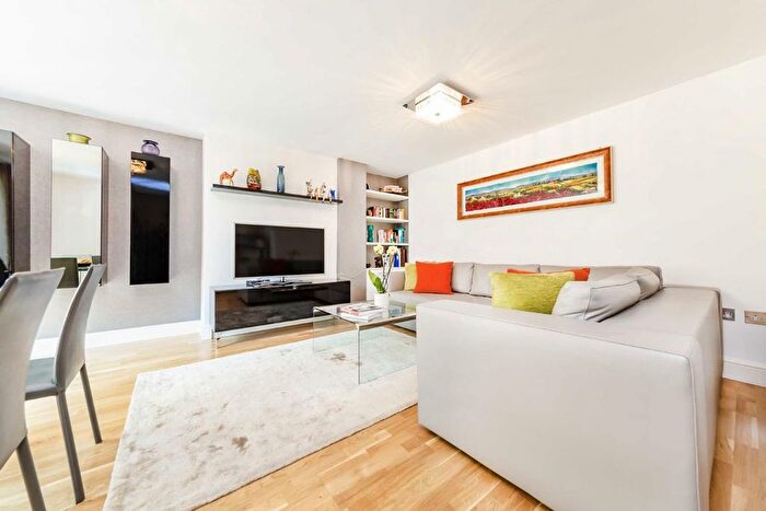 2 Bedroom Flat To Rent In Millers Way, London, W6