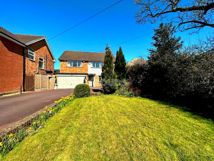 4 Bedroom Detached House To Rent In Grange Road, Solihull, West Midlands, B91