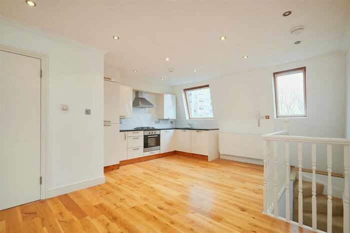 1 Bedroom Flat To Rent In Goldhawk Road, Shepherds Bush, London, W12