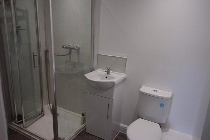 6 Bedroom Semi-Detached House To Rent In West Cotton Close, Far Cotton, Northampton, NN4