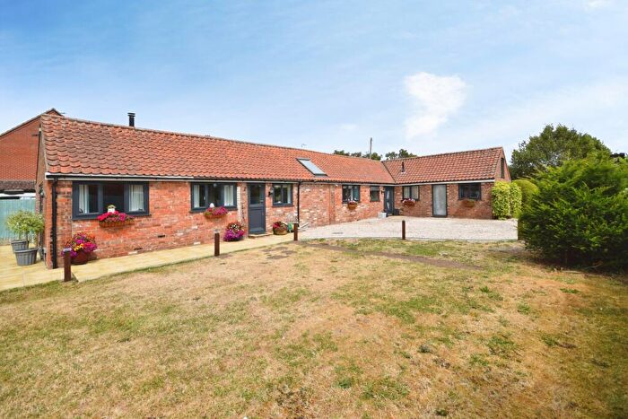4 Bedroom Bungalow For Sale In Spilsby Road, Wainfleet All Saints, PE24