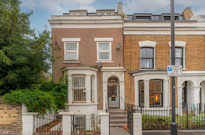 5 Bedroom End Of Terrace House For Sale In Chippendale Street, London, E5