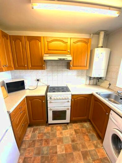 1 Bedroom Flat To Rent In The Boulevard, Farsley, Pudsey, LS28