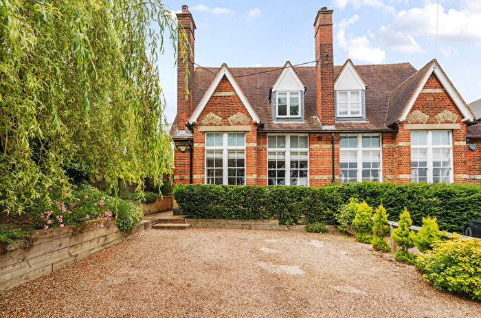 3 Bedroom Semi-Detached House For Sale In Chapel Hill, Stansted, Essex, CM24