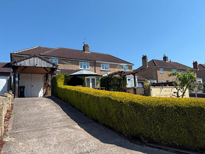 3 Bedroom Semi-Detached House To Rent In Highbury Road, Hallatrow, BS39