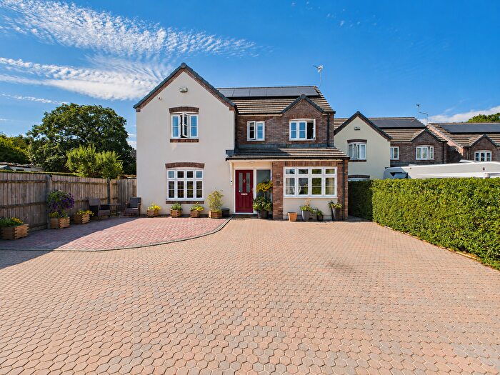 4 Bedroom Detached House For Sale In Edenwall Road, Milkwall, Coleford, GL16