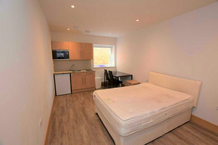 Flat To Rent In Colindale Avenue, Colindale, NW9