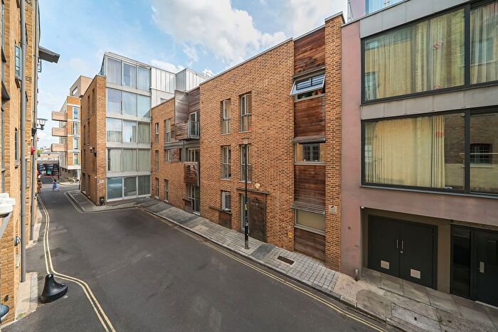 2 Bedroom Flat For Sale In East Lane, London, SE16
