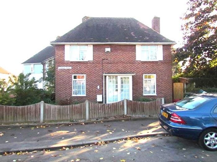 3 Bedroom End Of Terrace House To Rent In Dunbar Gardens, Dagenham, RM10
