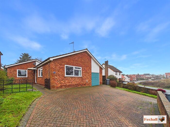3 Bedroom Detached Bungalow For Sale In Bixley Drive, Rushmere St. Andrew, Ipswich, IP4