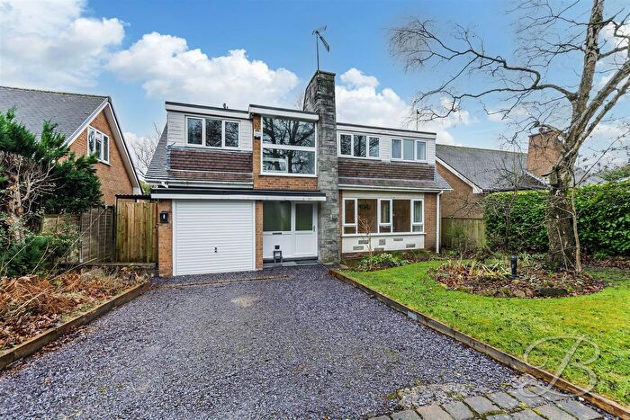 5 Bedroom Detached House For Sale In Birchwood Drive, Ravenshead, Nottingham, NG15