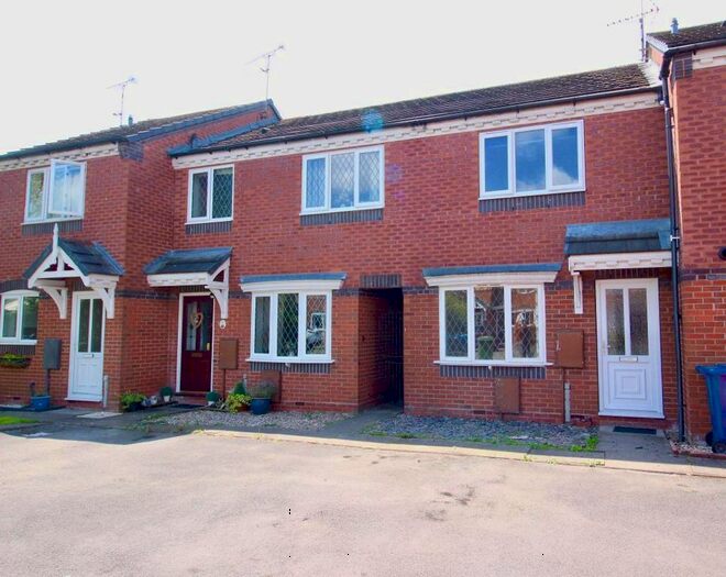 2 Bedroom Town House To Rent In Caernarvon Avenue, Stone, Staffordshire, ST15