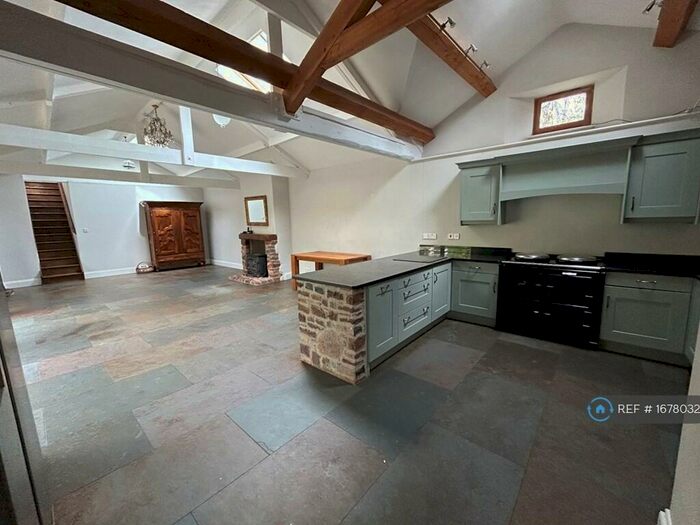 6 Bedroom Detached House To Rent In Coombeland Barn, Cadeleigh, Tiverton, EX16