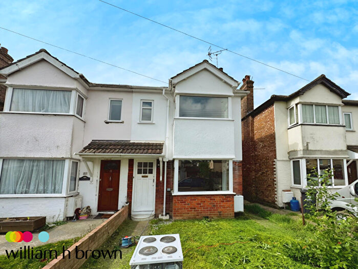 3 Bedroom House To Rent In Warwick Crescent, Clacton-On-Sea, CO15