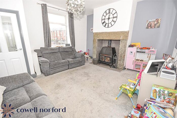 2 Bedroom Terraced House For Sale In Leach Street, Milnrow, Rochdale, Greater Manchester, OL16