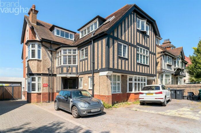 2 Bedroom Flat To Rent In Dyke Road, Hove, East Sussex, BN3