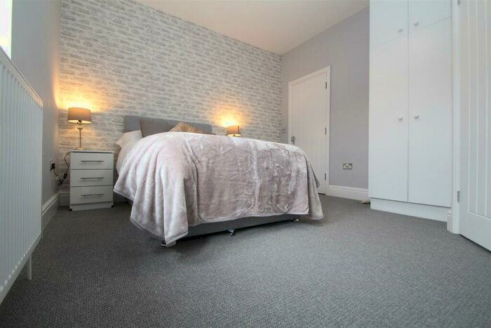 5 Bedroom Barn Conversion To Rent In Reginald Street, Derby, DE23