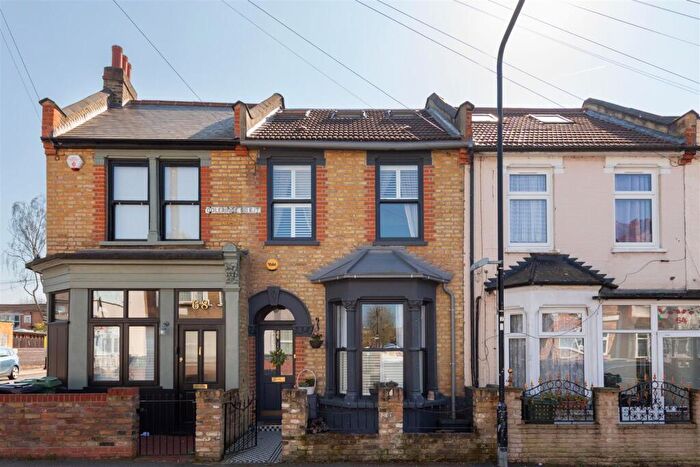 4 Bedroom Terraced House For Sale In Coleridge Road, Walthamstow, E17