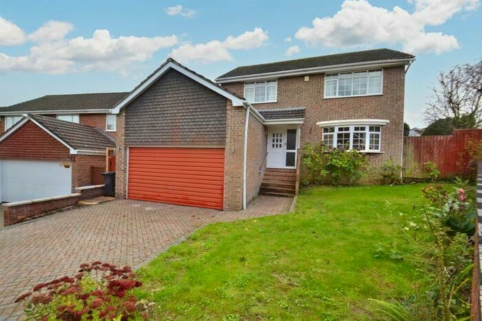 4 Bedroom Detached House To Rent In Canford Heath West, BH17