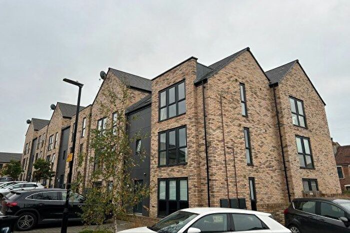 1 Bedroom Flat To Rent In Old Pump House Close, Bristol, BS13