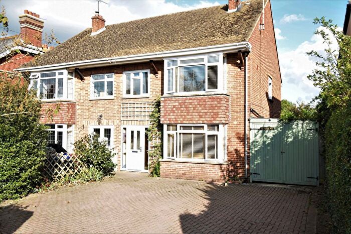 4 Bedroom Semi-Detached House To Rent In Station Road, Staplehurst, Tonbridge, TN12