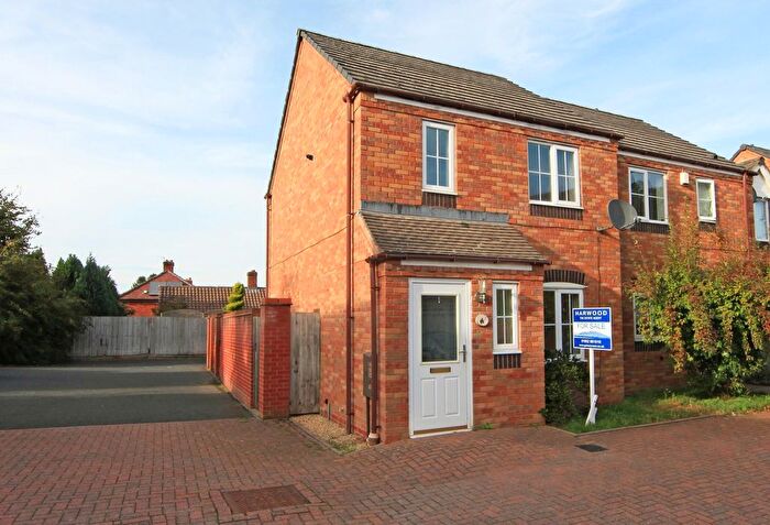 3 Bedroom Terraced House For Sale In Moorhouse Close, Wellington, TF1