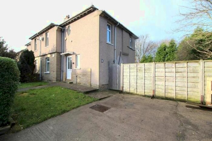 3 Bedroom Property To Rent In Hardy Avenue, Bradford, BD6
