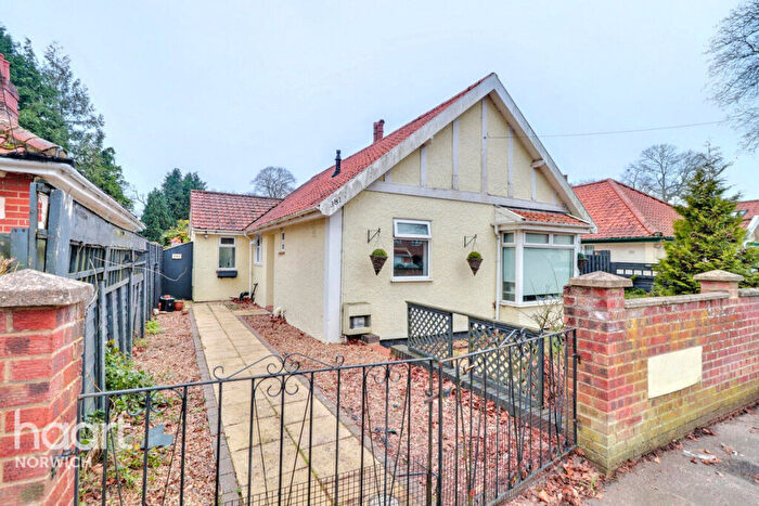 3 Bedroom Detached Bungalow For Sale In Bowthorpe Road, Norwich, NR5