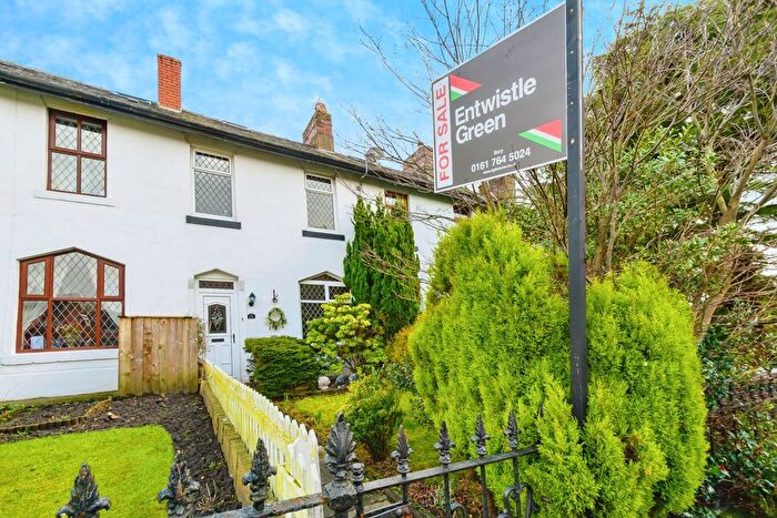 3 Bedroom Terraced House For Sale In Walmersley Old Road, Walmersley, Bury, Greater Manchester, BL9