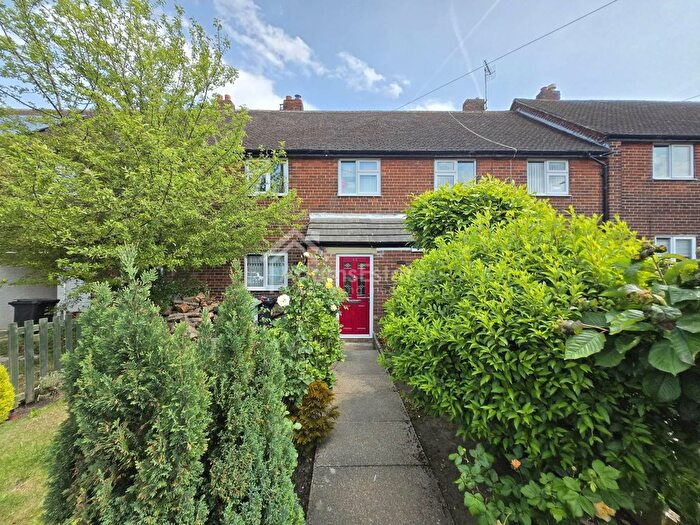 3 Bedroom Terraced House For Sale In Ouzelwell Crescent, Dewsbury, WF12