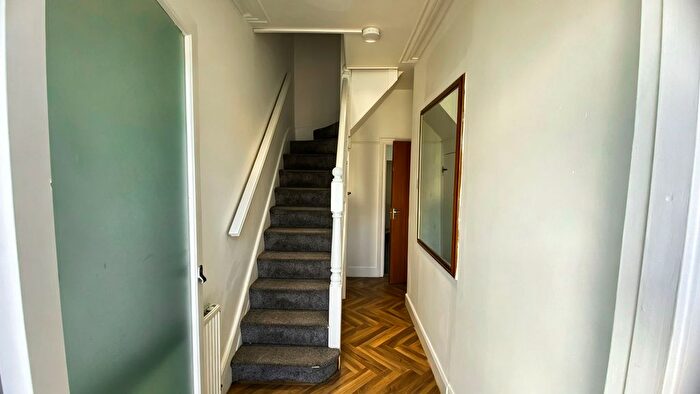 4 Bedroom Terraced House To Rent In Windsor Road, Ilford, IG1