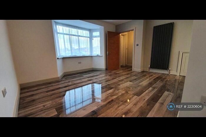 3 Bedroom Semi-Detached House To Rent In Tartan Street, Manchester, M11