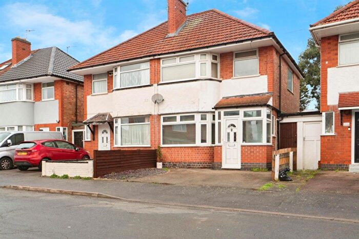 3 Bedroom Semi Detached House For Sale In Shottery Avenue, Leicester, LE3