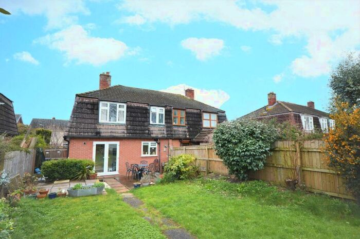 3 Bedroom Semi-Detached House For Sale In Chescombe Road, Yatton, BS49