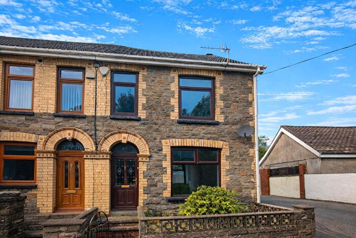 3 Bedroom End Of Terrace House To Rent In Railway View, Beaufort, Ebbw Vale, NP23