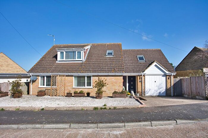 4 Bedroom Detached House For Sale In Downs Close, Dover, CT15