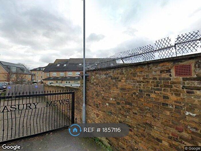 3 Bedroom Terraced House To Rent In Weir Road, Bexley, DA5