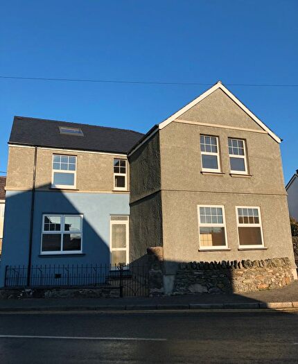 2 Bedroom Semi-Detached House To Rent In Lon Ganol, Llandegfan, LL59