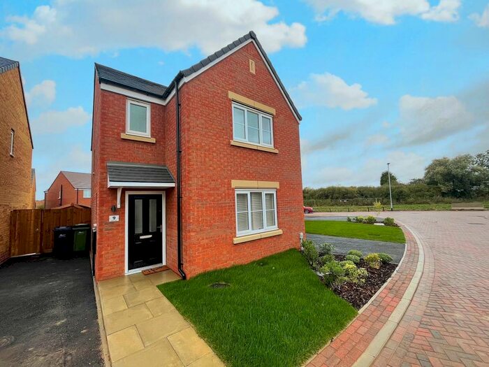 3 Bedroom Detached House To Rent In Ferry Close, Whittlesey, Peterborough, PE7