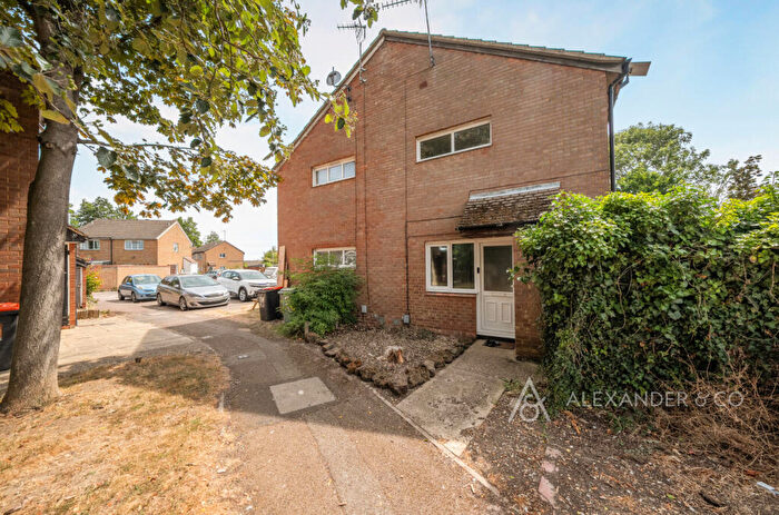 1 Bedroom House For Sale In Cumbria Close, Houghton Regis, Dunstable, LU5